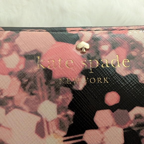 kate spade Pink and Black Floral Wallet STORYBOOK LINING EUC! - Picture 2 of 7